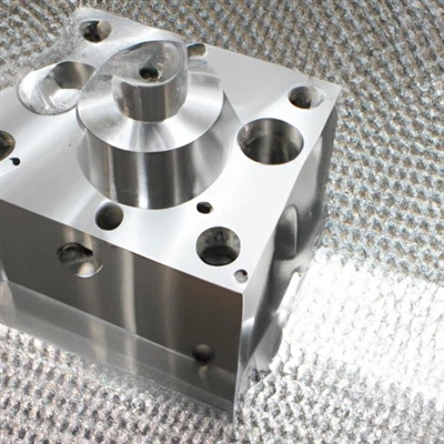 Các yếu tố ảnh hưởng đến chi phí sản xuất các bộ phận gia công CNC phức tạp